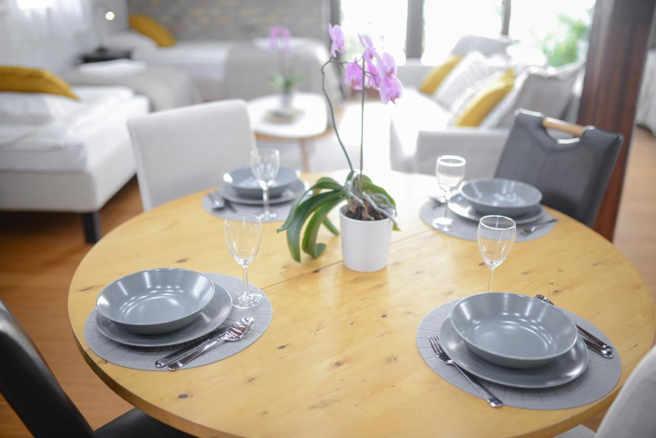 Somos Apartman Győr Zewnętrze zdjęcie